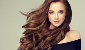 Как правильно ухаживать за волосами .